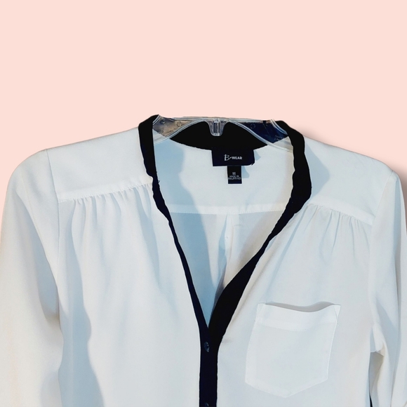 B-Wear | Women's Sheer White Tunic | Size Medium | Front Pocket | Work | - Picture 3 of 6